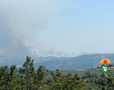Incendio a Cinigiano (da Toscana Notizie)