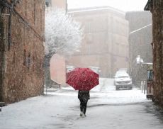 Montalcino sotto la neve, nella zona di Sant'Agostino