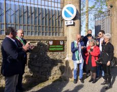 Un momento della cerimonia dello stadio di Montalcino intitolato a Giuseppe Bianchini