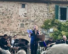 Fabio Cicaloni in un momento dello spettacolo andato in scena a Sant'Angelo in Colle