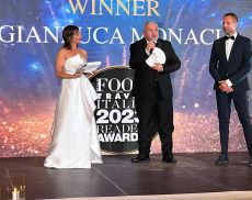La premiazione di Gianluca Monaci