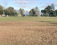 Il pessimo stato del campo sportivo di Montalcino