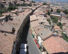 Montalcino. Una vista di Piazza del Popolo dalla Torre del Palazzo Comunale