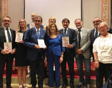 La presentazione del libro di Dario Stefàno e Donatella Cinelli Colombini