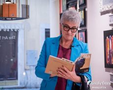 Lucia Menchini, l’artista che ha realizzato l’Opera del Torneo di Apertura delle Cacce n. 50