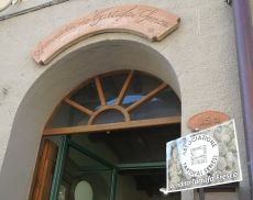 Ingresso della sede dell’Associazione Tartufai Senesi