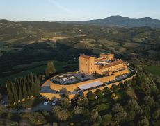 Il Castello di Velona, a Montalcino è una stazione termale