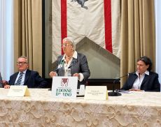 “I bilanci del vino” by Accademia Italiana della Vite e del Vino e Le Donne del Vino della Toscana